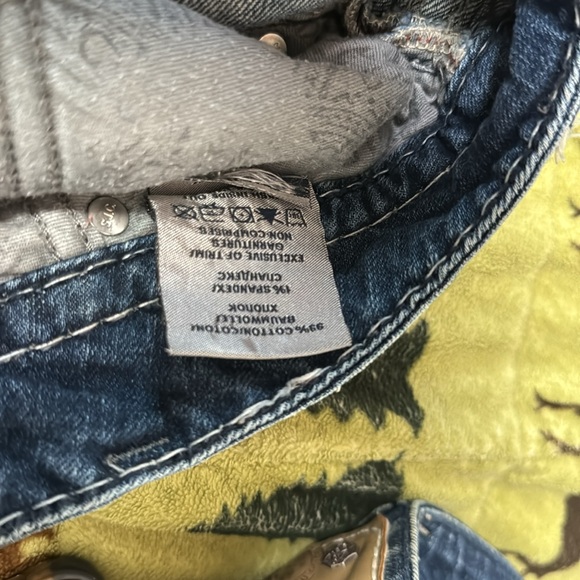 1 barely worn pair of women silver jeans 30 x31 - Picture 5 of 5